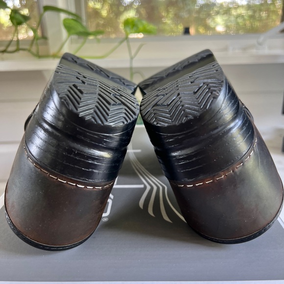 Brown Dansko Professional Clogs - Picture 4 of 10